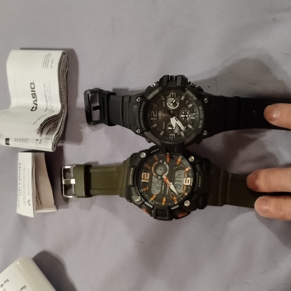 2 men's watches NWT